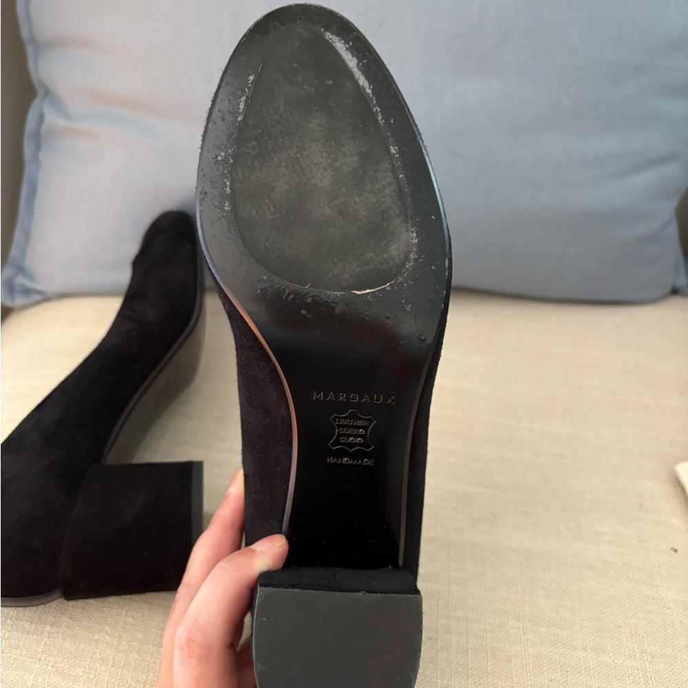 Margaux Black Flats Timeless Style - Picture 4 of 8